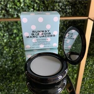 Marc Jacobs SMOKE Runway OMega Eyeshadow | NEW | Smo!ke O!Mega #640 | Price FIRM